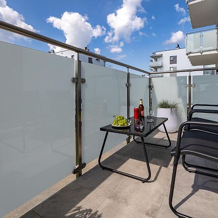 Apartament Przystan Ilawa Green Bagian luar foto